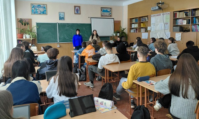  Тернопільський навчально-виховний комплекс «Школа-колегіум Патріарха Йосифа Сліпого»